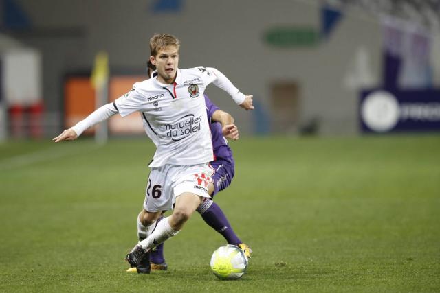 lequipe's tweet photo. Tansferts : Vincent Koziello (Cologne) vers le Paris FC https://t.co/drsZ5qxeH8 https://t.co/qS8X9mbNSt