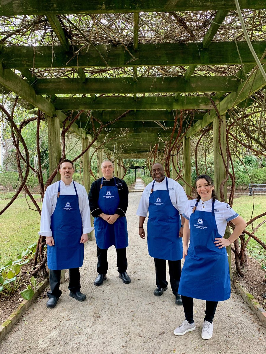 Discover_SC's tweet photo. Meet the 2020 class of South Carolina Chef Ambassadors. https://t.co/ZDSW8MfA6w #DiscoverSC ⁦@Certified_SC⁩ https://t.co/T5Bob7rwsi