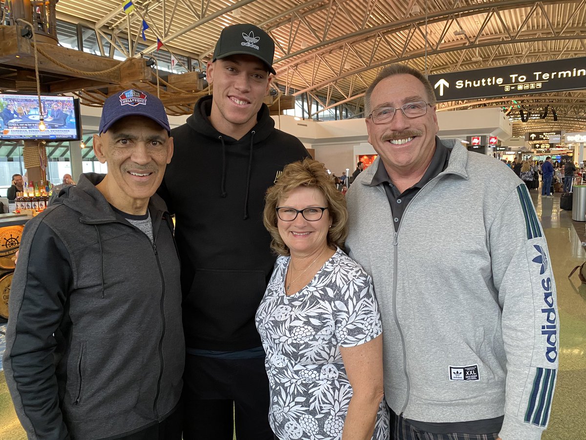 Heading to the Super Bowl this morning. Definitely a lot of people in the  Tampa airport heading to Miami. I had the pleasure of meeting Aaron Judge  and his parents. What an