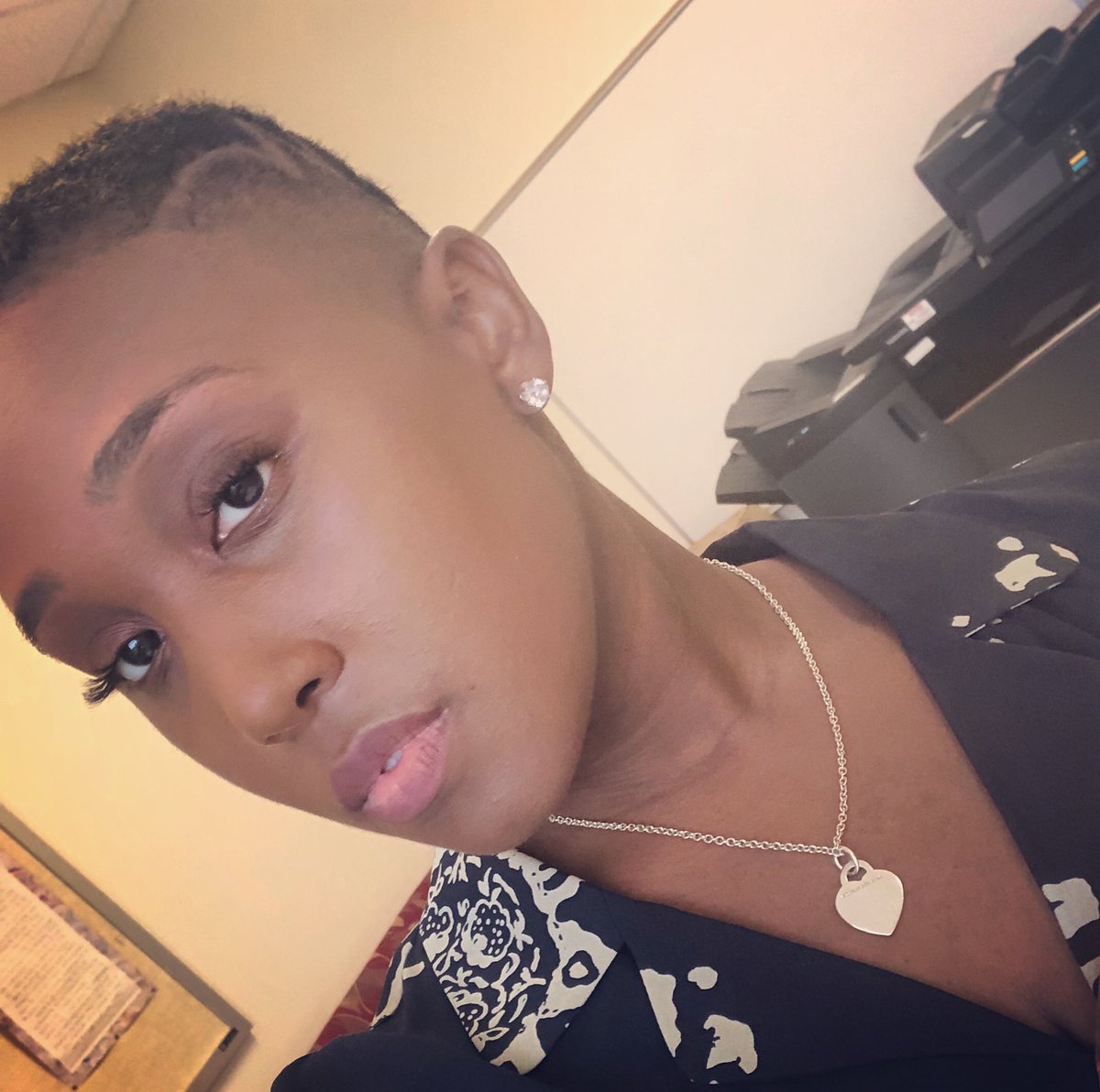 EJsFineMama's tweet photo. @hypekitten Fine Teacher Wednesday? Okay then 😌 https://t.co/aMKsL3KFId