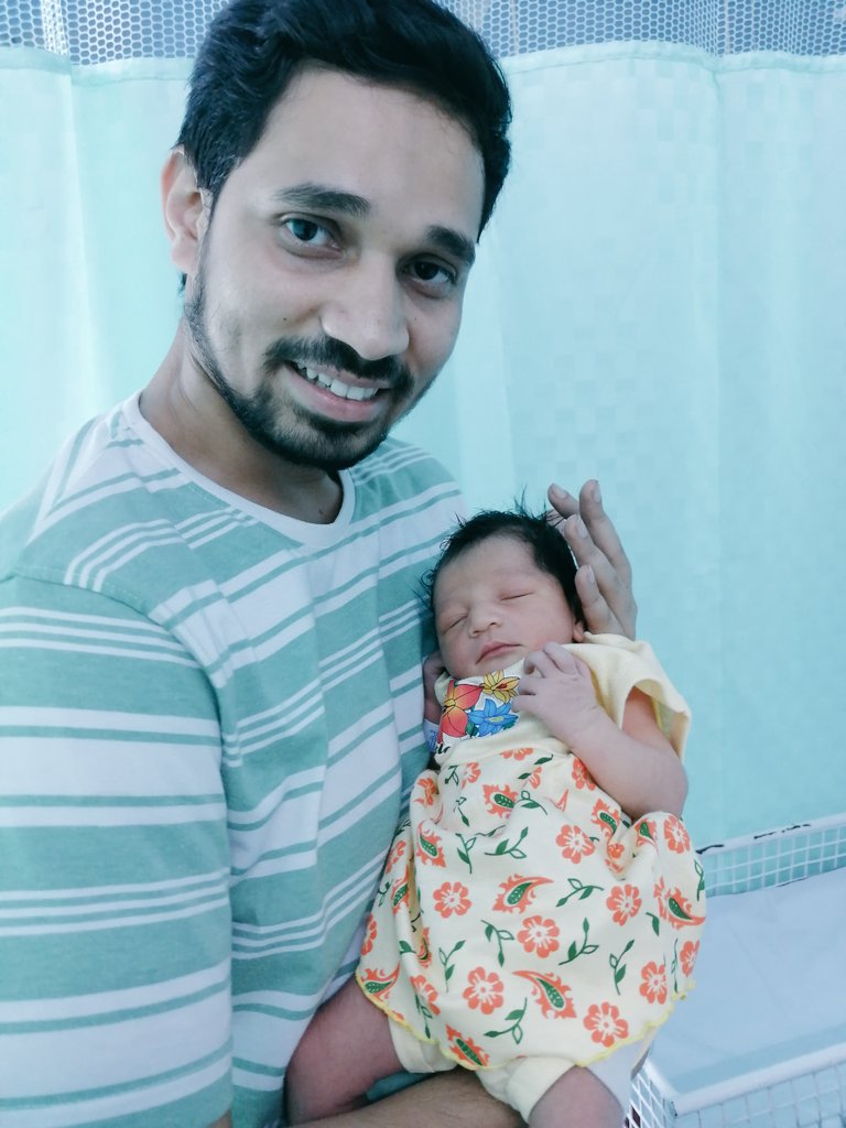 basha925's tweet photo. There is no significant relationship than father and daughter. Proud to be a father #girldad https://t.co/C9xjvNGwYT