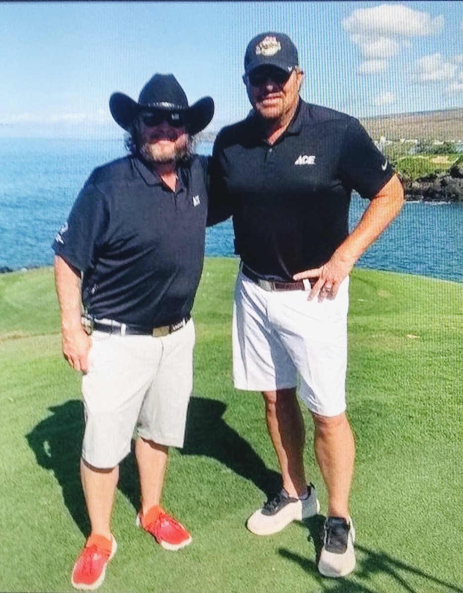 Spent time in Hawaii with @coltford at #Aceshootout. It is an honor to help raise money for the sick children.