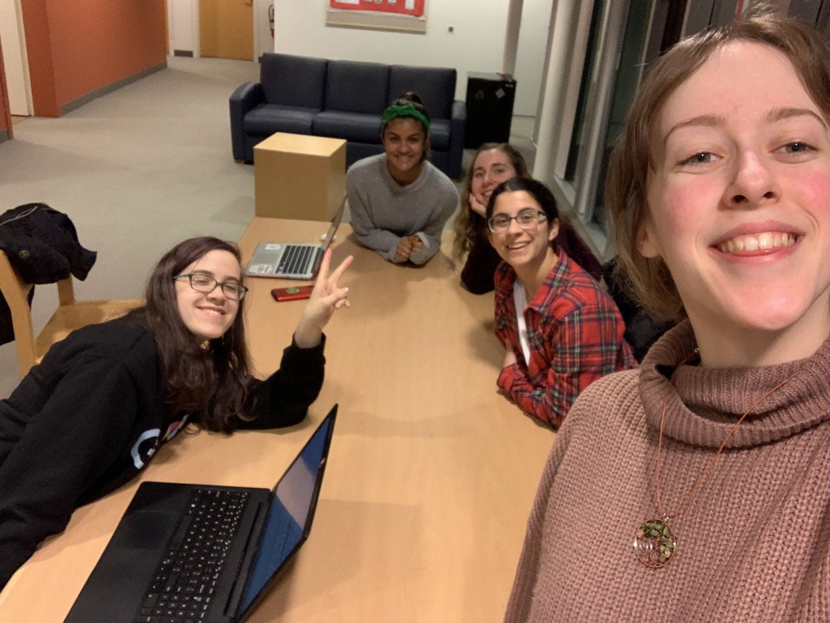 Last week at our first Her Campus meeting for the semester! While we have been dormant for semester break we’re gonna be popping back up starting today!❤️ 

Happy Thursday loves.
