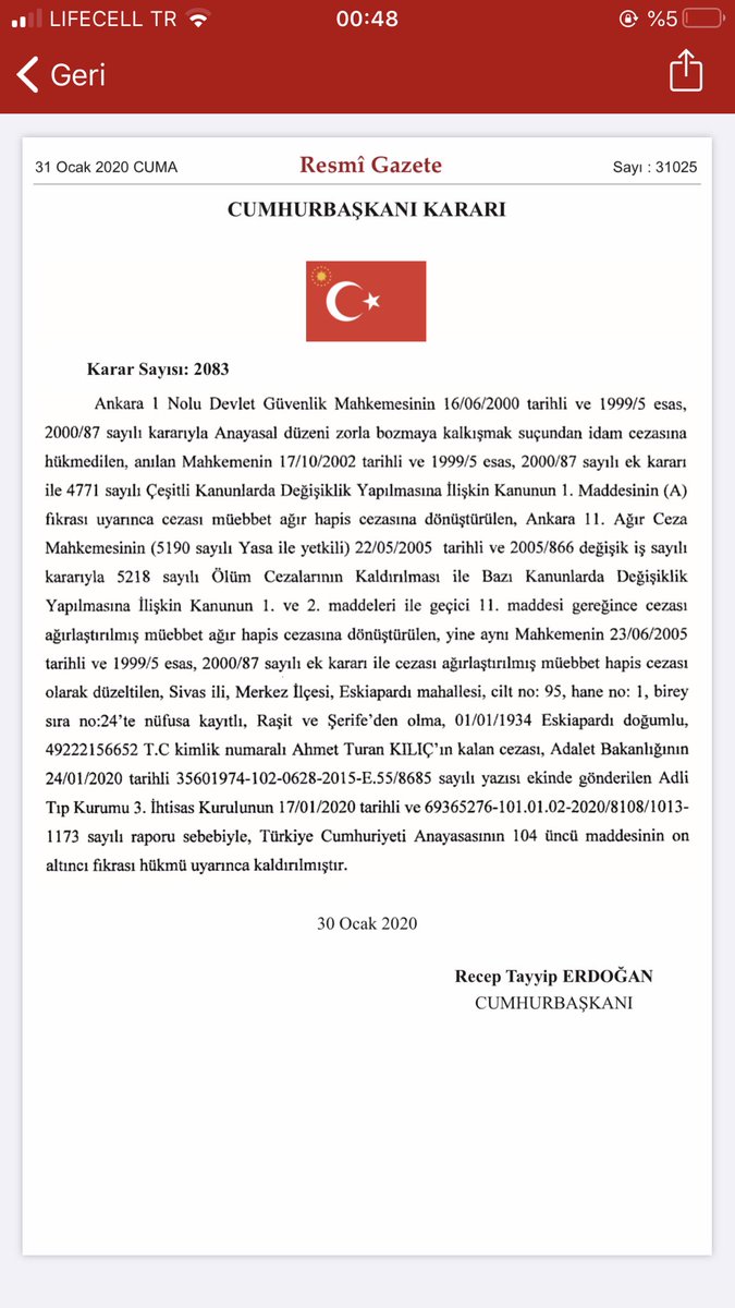 Şükrolsun Allah'ım! 
27 yıldır suçsuz yere zindanda olan 86 yaşındaki Ahmet Dede sonunda özgürlüğüne kavuşuyor.
Emeği geçen herkesten Allah razı olsun.