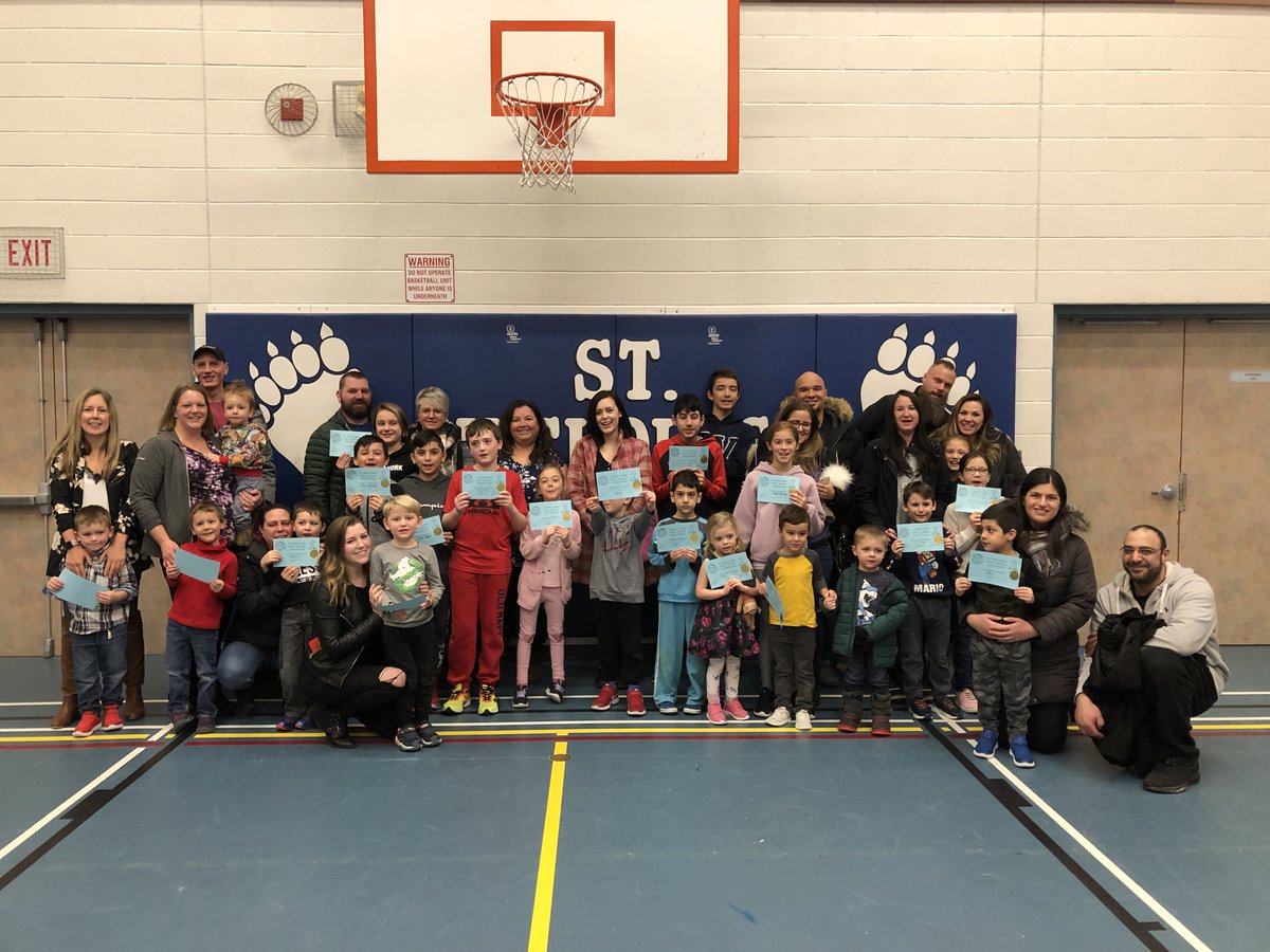 SMCDSB_NIC's tweet photo. Sharing the virtue of LOVE today!  Congratulations to our students and families who share the LOVE in everyday moments. https://t.co/SepAofMbnh