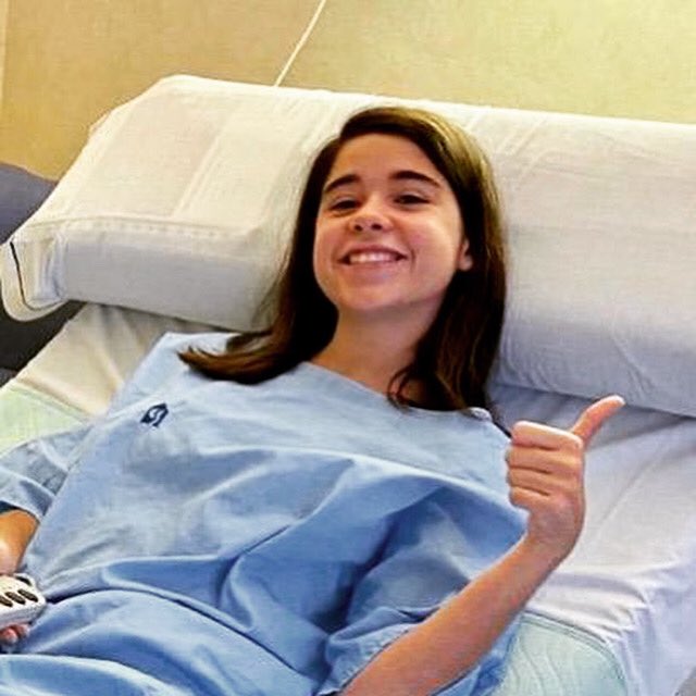 UDAldaiaCF_Fem's tweet photo. El Club le desea una pronta recuperación a su jugadora María Toledo (@mtm_toledo) que ha sido operada del ligamento cruzado anterior en su pierna derecha y tendrá que estar entre seis y nueve meses de baja #animomaria #muchafuerza 💪🏻#teesperamos 🔴🔴🔵⚽️ https://t.co/dPoE8BVcw9