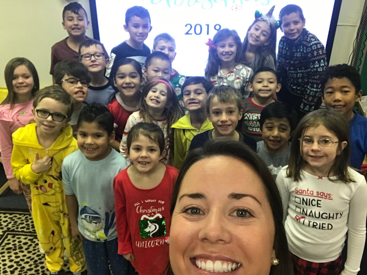 Colleen_twining's tweet photo. @MayorDanPope @mseisgr8 @HoneyElementary @LISDsstudies @LubbockISD Yes! 2nd grade at honey elementary would love it!!!! Please come see us Mayor Pope!💙 https://t.co/AMPwduhPd8