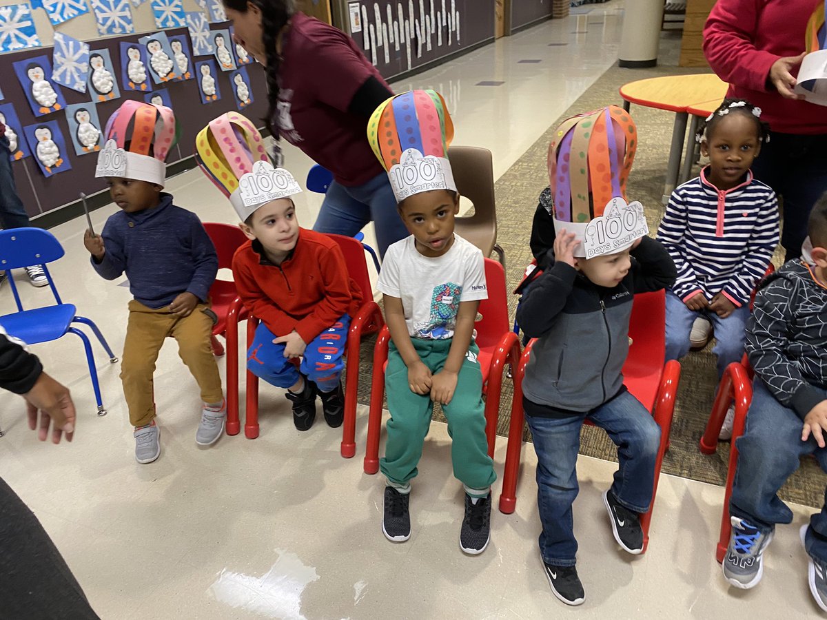 CoombsClass's tweet image. 100th day of School success!!! @DukeElem