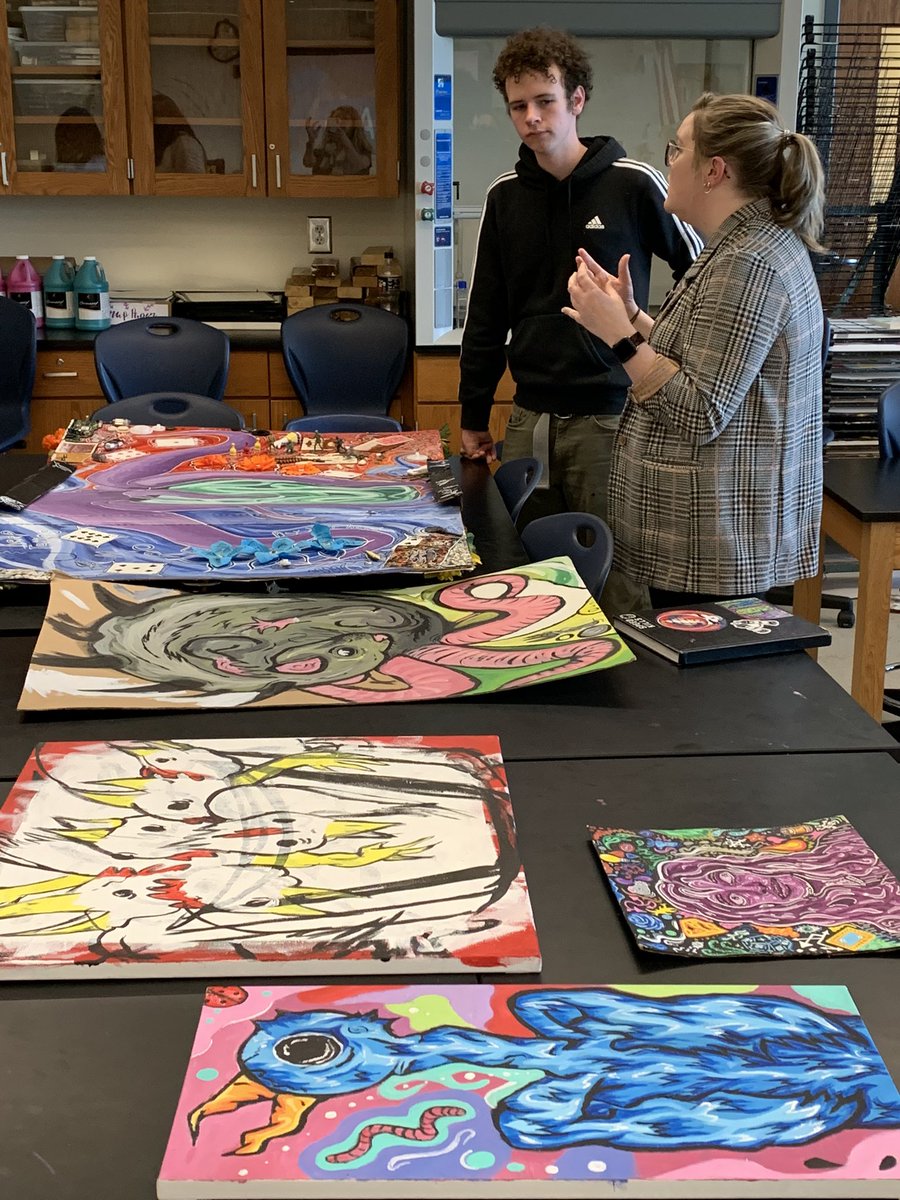 mslandersart's tweet photo. @SCADdotedu presenting today @ChambleeHigh! Portfolio reviews for several students! Great info and feedback, thanks SCAD! @gfbarnes05 @DeKalbSchools @RegionISupDCSD #dekalbartteachers #cchsart #chambleeart https://t.co/UGQAEMFEhT