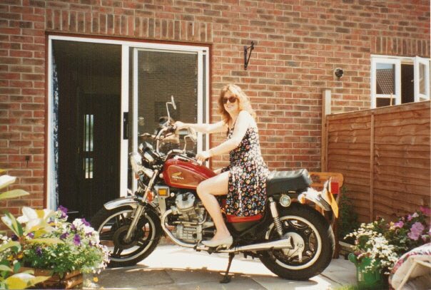 ohalloran_mark's tweet photo. @joannafbenz My wife on my 1983 Honda CBX500 https://t.co/jDQ1VHUfDb