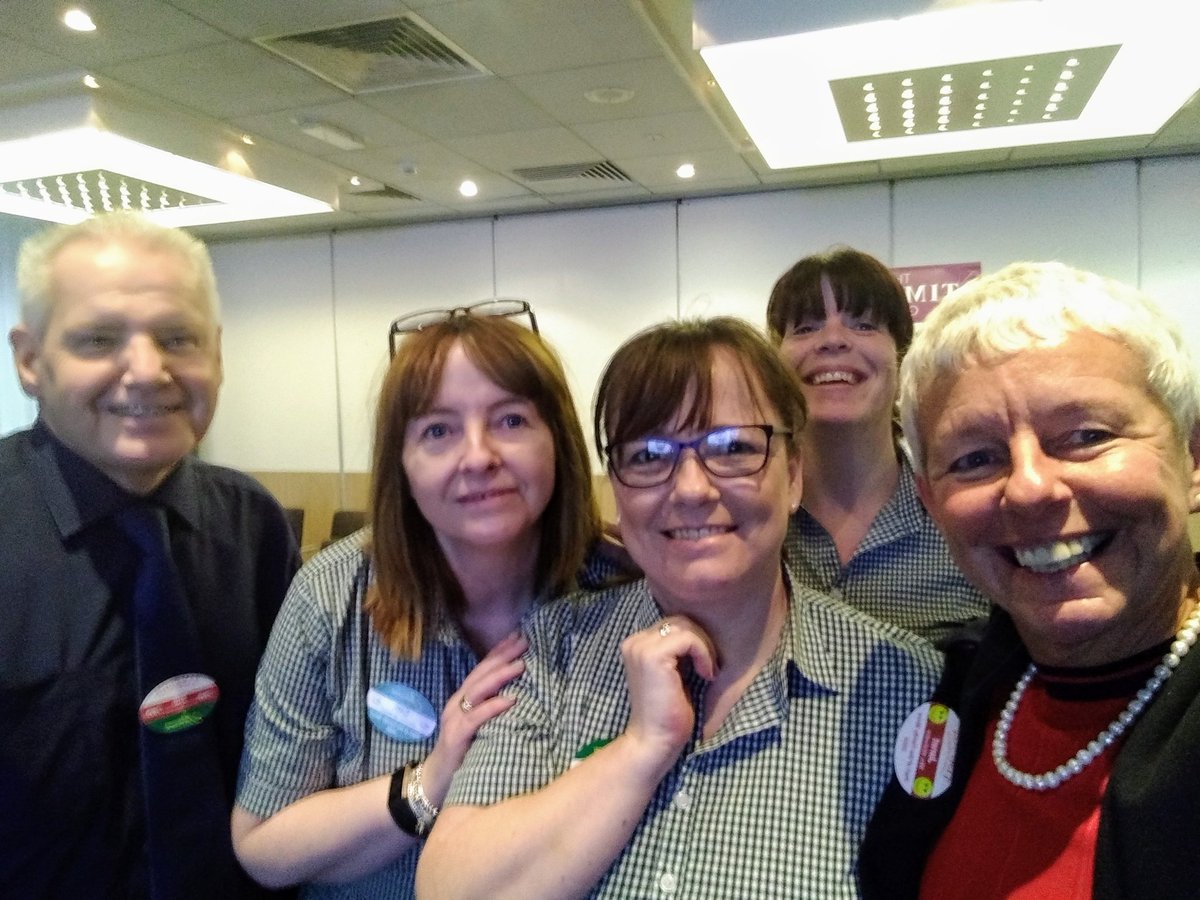 FAB Sheffield roadshow for our Bill and our TERRIFIC Trio from  Wrexham. Xxx <a href="/JamesTCobbler/">James Timpson</a>
<a href="/TimpsonNews/">Timpson Group News</a> <a href="/bossman190460/">Bill Taylor</a>  <a href="/MOJODryCleaners/">MOJO</a>