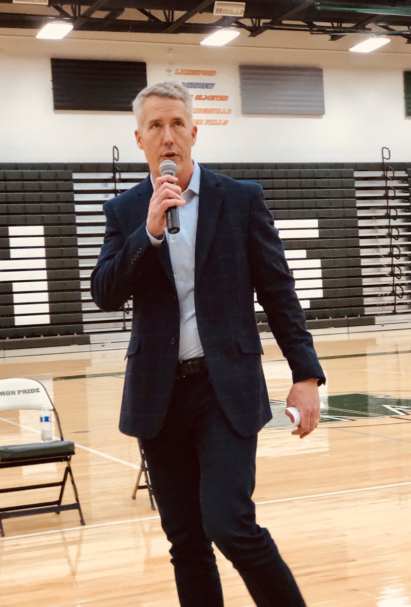Ohio_SWC's tweet photo. Cleveland Indians Vice President of Learning and Development for Baseball Operations Jay Hennessey is our final guest speaker today, sharing his insight on mental preparation and leadership.
#SWCLeadership https://t.co/T8pza4v0p6