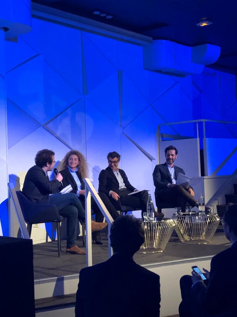 Edelman_fr's tweet photo. [#TrustBarometer]

@EdWilliamsUK est avec nous ce soir pour présenter les résultats de la 20ème édition du #TrustBarometer 2020, accompagné de @Darrieu et @AH2C.

Suivez la soirée et participez avec nous via le #TrustBarometer. https://t.co/TaJs6e254M