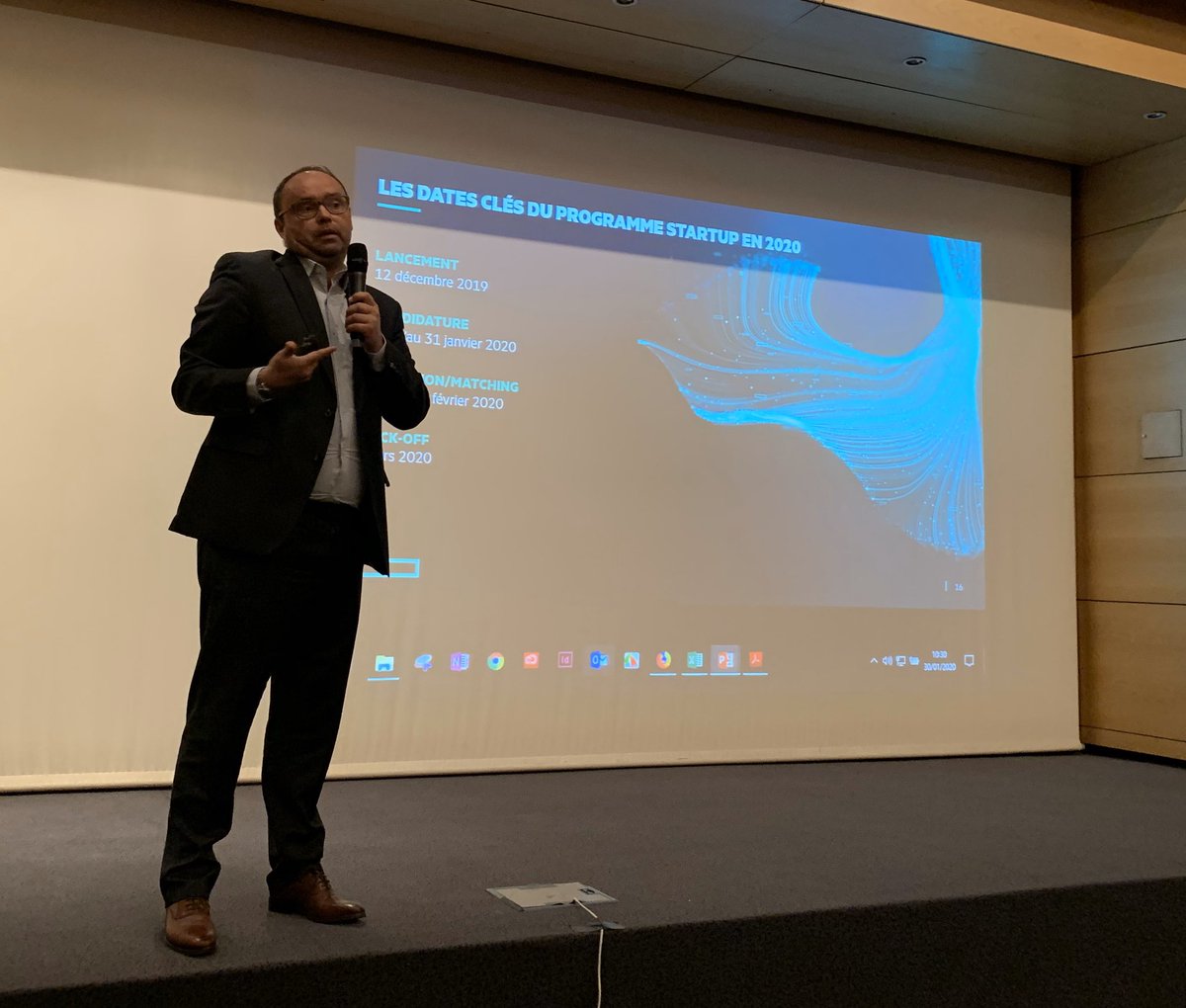 Philippe Rase présente l écosystème et les partenariats #HPE autour de l #IA et #IOT durant la journée Open Innovation organisée avec #minalogic