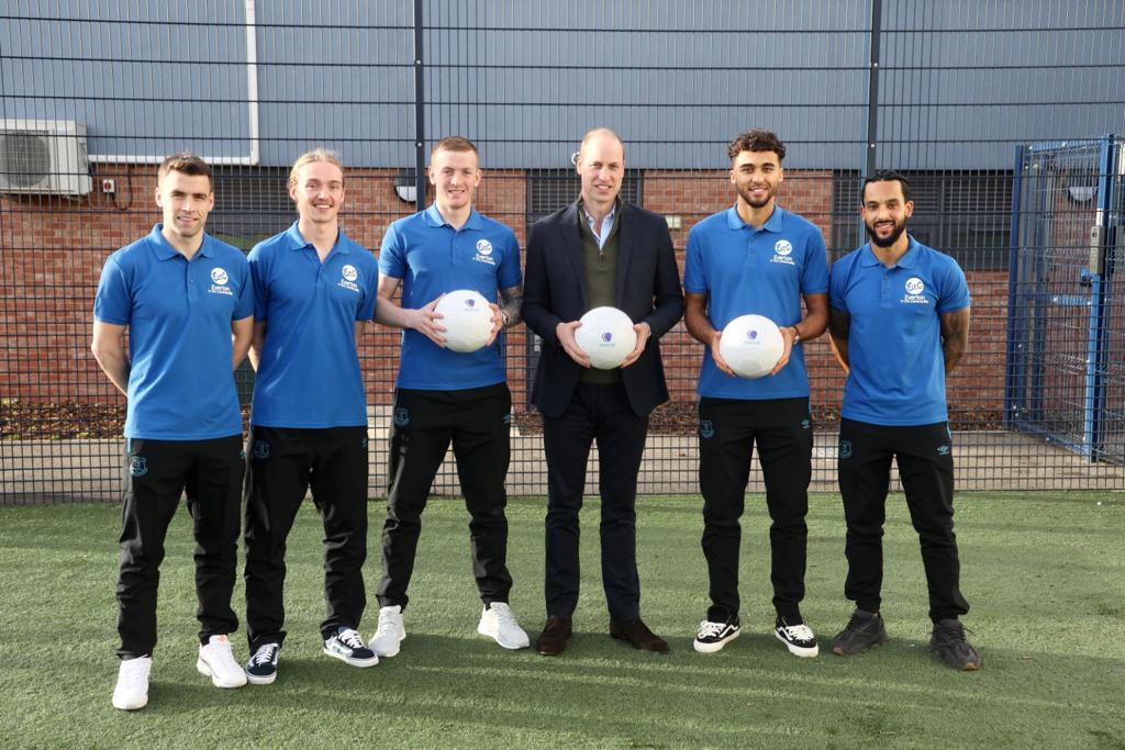 .@kensingtonroyal joined @Everton players @JPickford1, @theowalcott, @CalvertLewin14, @seamiecoleman23, and Tom Davies, to discuss the #HeadsUp campaign and the importance of encouraging people to talk about their mental health.