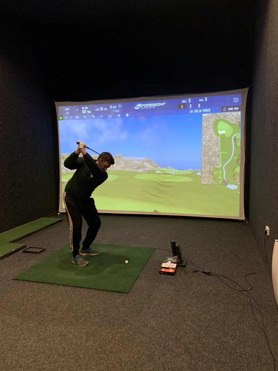 Woolleyparkgolf's tweet photo. It’s the end of the month and things are heating up in The Simulator Winter League, 3 big hitters vying for Number 1! #imjustmakingupthenumbers #theseguysaregood #theonlyplacetohitballsatnight #gc2crew #foresightknowhowtomakegolffun https://t.co/d3WsRPDDMM