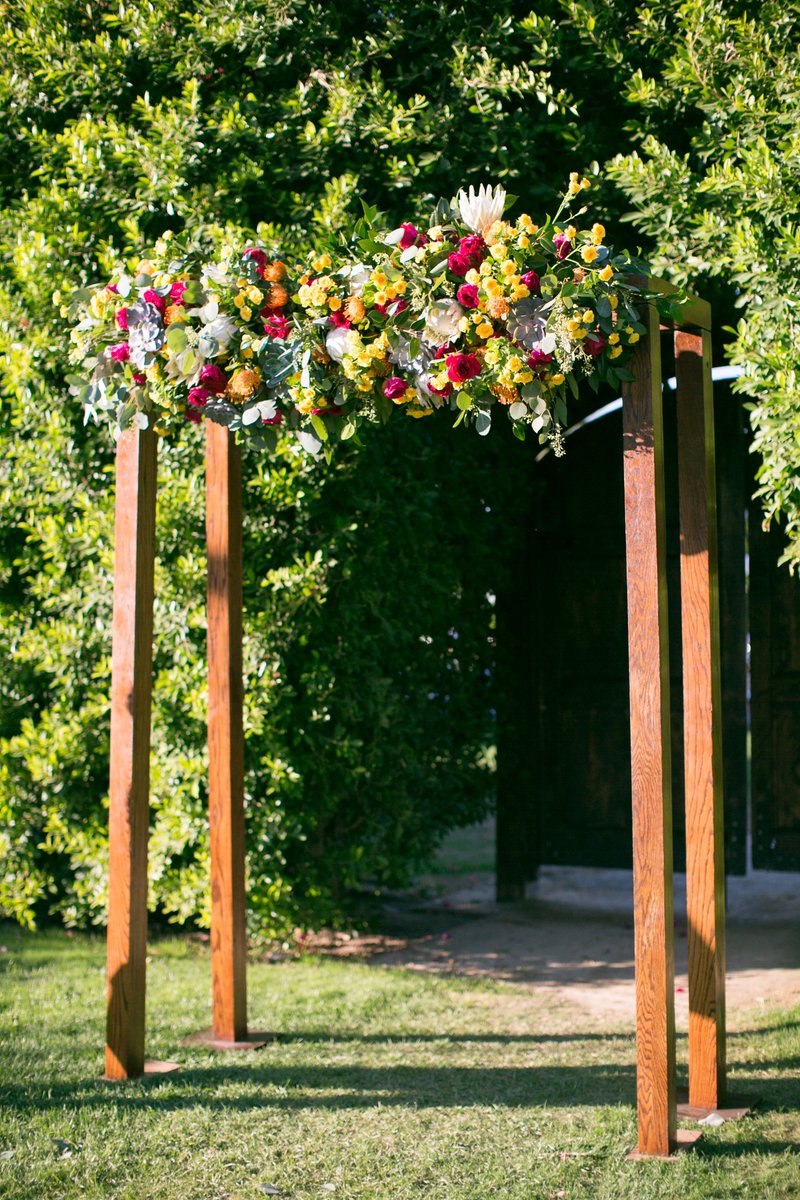 ArtisanEvent's tweet photo. Custom pieces for our special clients. You dream it, we make it happen. #ArtisanInspiration  https://t.co/pPYnIwdDvr @michaelsegalphoto @parkerpalmsprings #ido #weddingfloral #weddingarch #weddingceremony #weddinginspo https://t.co/Ky4f8bUJT4