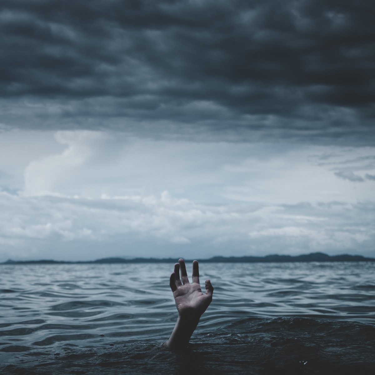 KingLiberty_HC's tweet photo. #didyouknow up to 20% of Canadians experience some form of seasonal affective disorder (SAD), a form of depressive disorder which occurs during certain times of the year. Interestingly, some people experience #SAD during the summer months as well. https://t.co/ivpshjmLbr