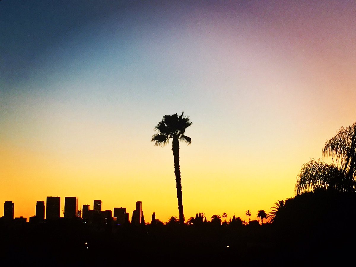 LisaGarySings's tweet photo. This view never gets old! So good to be back LA! https://t.co/3ebEakjWuT