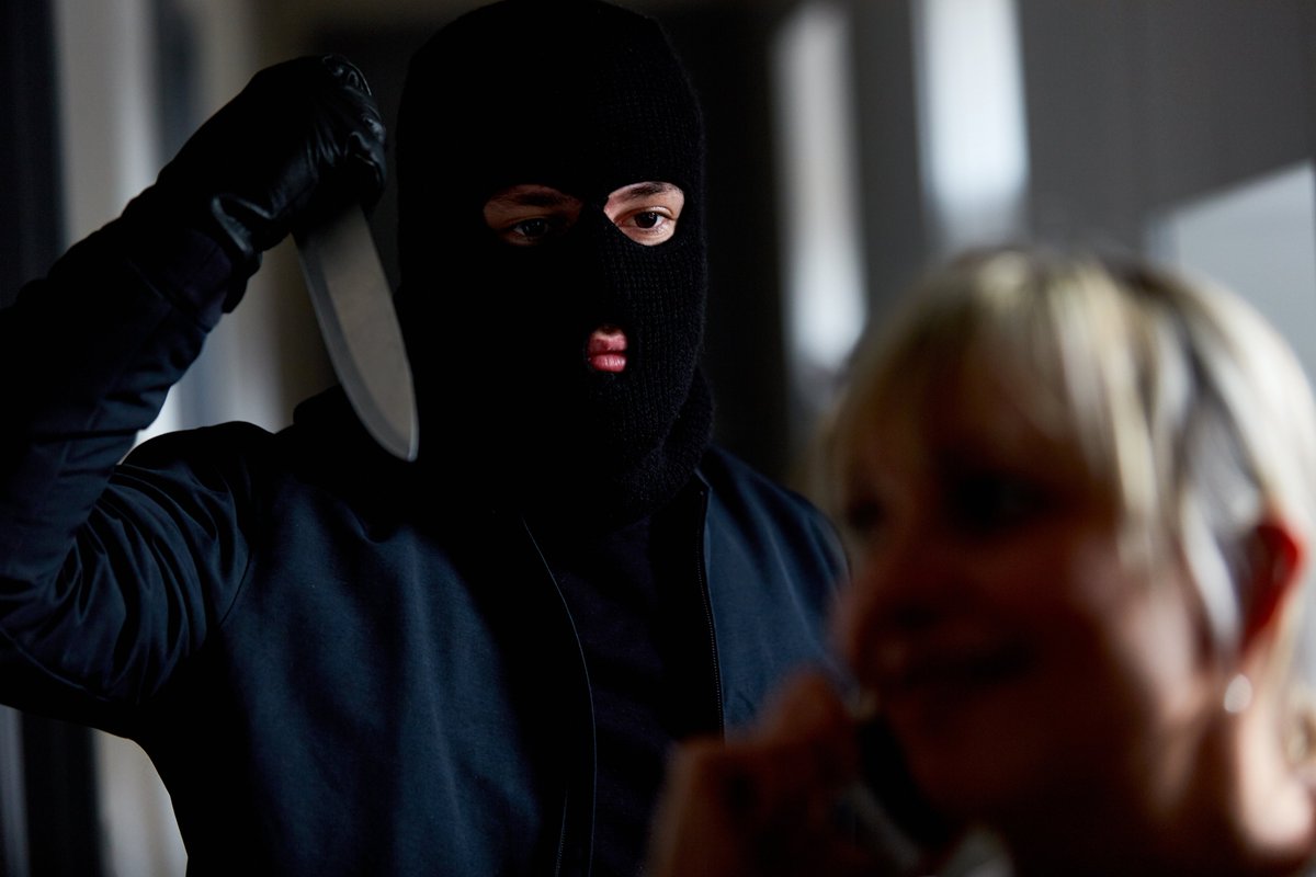 Gerichte in Deutschland sind restlos überlastet - zu langsam und überfordert. Aber auch formeller Umgang ist den Richtern offensichtlich nicht mehr wichtig, was ein unglaublicher Fall beim Kölner Amtsgericht zeigt.