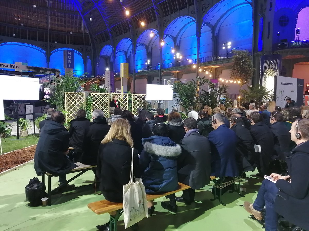 c3_d's tweet photo. .@l_vandaele fait le point sur l’année 2019 au C3D :
📈 163 membres en 2019 (+35 %)
🤝 Des événements majeurs #LearnEx #Conférences
👥 6 groupes de travail #DD #RSE
📕 Guide #RaisondEtre avec l’@ORSE
📝Des formations…
Une année riche en projets pour le C3D ! #DirDD https://t.co/2zAPdNz9ZM