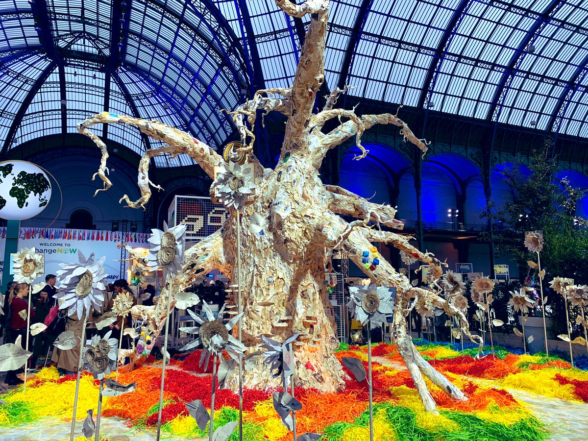 Closing the 1st day of @changeNOWsummit  with the Microsoft #AIForGood  afterwork: Addressing topics of the utmost importance like the protection of our #environment, to join forces and empower #heroesofchange of today and tomorrow #EcosystemForGood