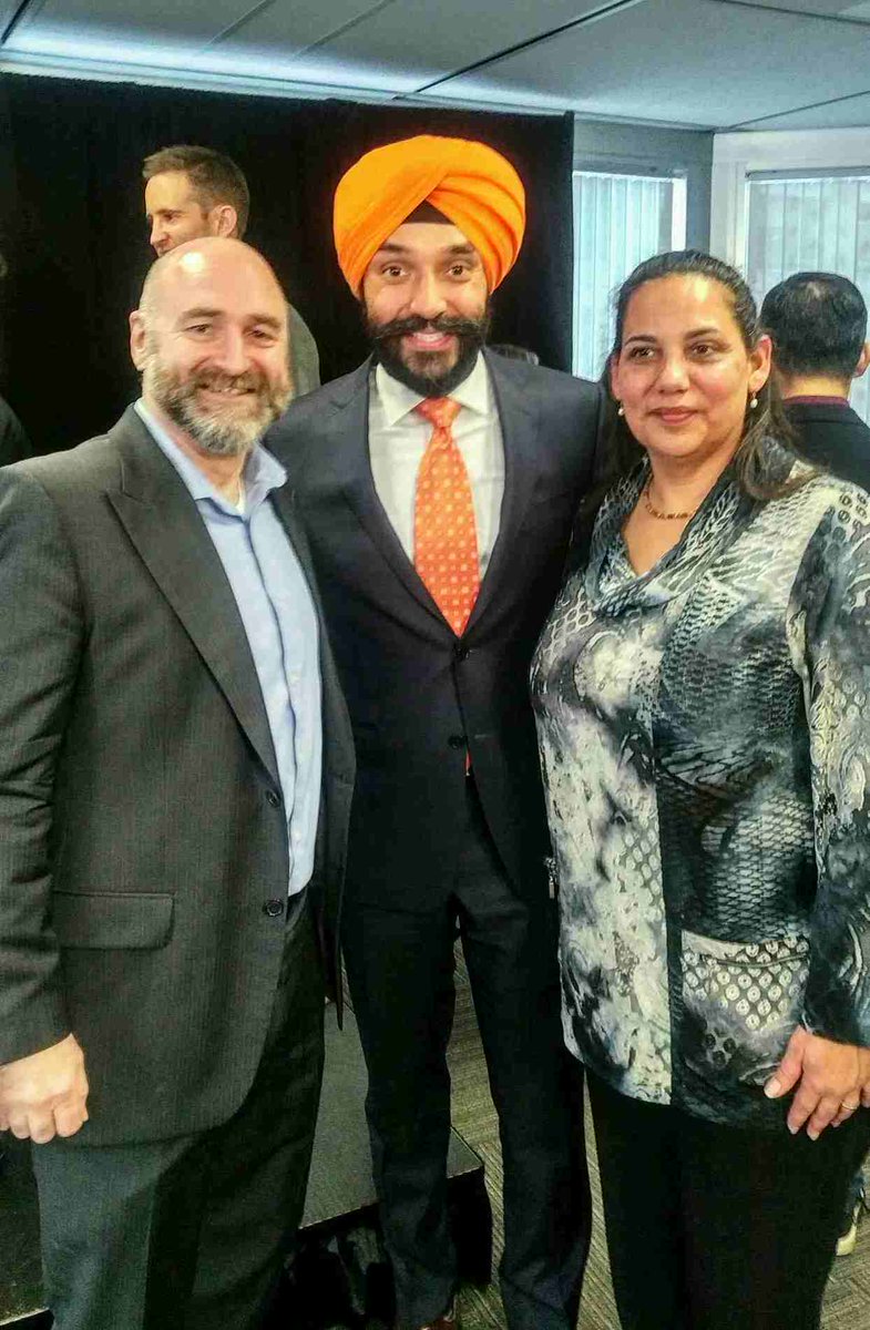 Carl_BDaaS's tweet photo. #TBT! Astra President @PilarPortela1 and #CarlData President Greg Johnson with Minister @NavdeepSBains at the announcement for the 14 #DigitalSupercluster projects receiving $25M in funding, including our Fresh Water Data Commons. https://t.co/lt94Nh5SSR #BCTech #CarlData https://t.co/QWpagQwIa3