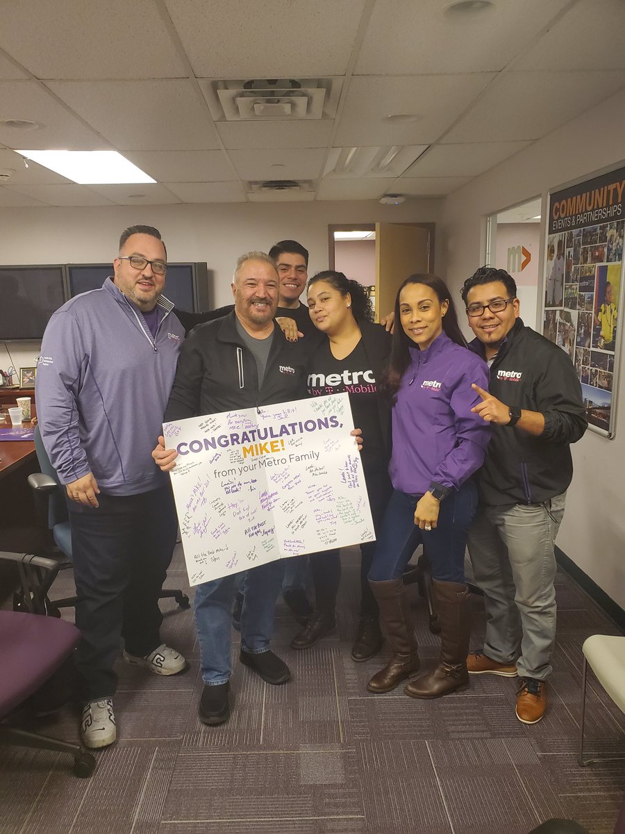 Thank you to the BEST team at Metro.  You guys will be missed.
@AMartinez9104 <a href="/ESiabanis/">Evangelos</a> @TheresaMercad17 <a href="/IvanBeastbury/">Ivan Flores</a> @MeryBla24939713