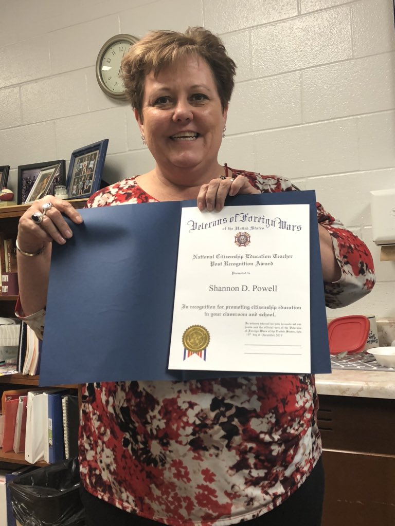Congrats to our very own Ms. Powell for being recognized by the Veterans of Foreign Wars for her service as an educator. <a href="/JREJagPrincipal/">stephen howard</a> @JCPSAsstSuptES1