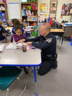 1SupeDog's tweet photo. Chief Robert Wood of Venus ISD Police Dept. Working with Elem students. Mrs. Callihan says, “He is a true VISD Police Chief, who is more than law enforcement!  He shows true character and positive involvement with students! He truly cares for our kids!” https://t.co/3zRqJGnClw