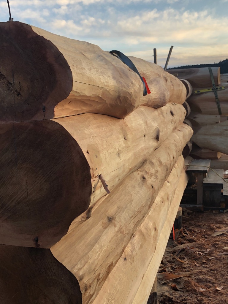 tk_brad85's tweet photo. Nothing beats the beauty and character of Western Red Cedar! This home is headed to Saskatchewan, Canada in the near future.

#timberkings #finestloghomesonearth https://t.co/Dh344ifHdy