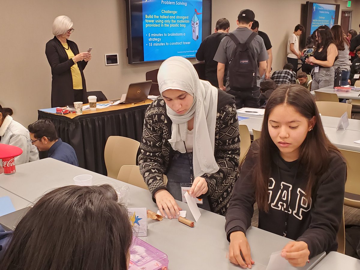 CookiesAEC's tweet photo. Chaffey District Online High School students team build with students throughout the county as an introduction to the San Bernadino Student Advisory which is an opportunity for our students voices to be heard on economic, education, safety and health issues facing our community. https://t.co/nz77pNqRCF