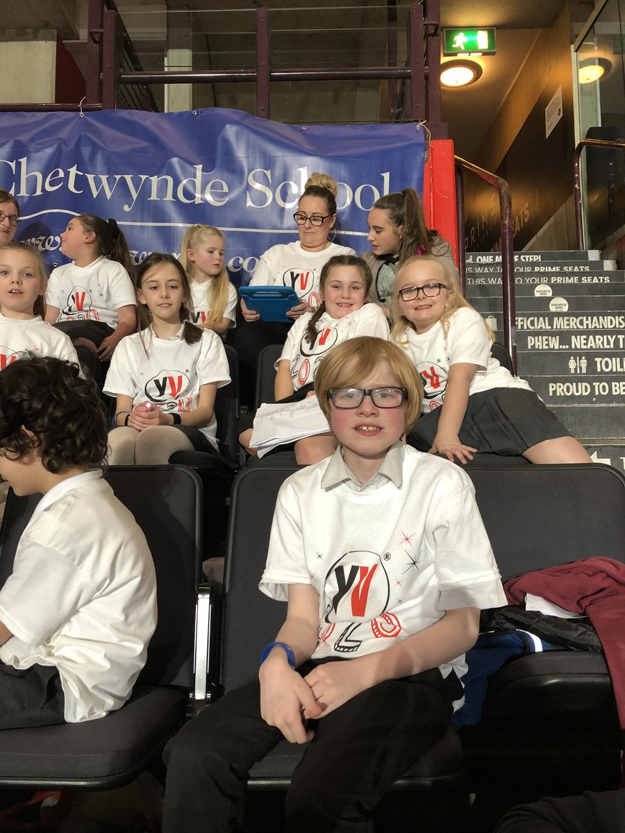 MissGrovesMLP's tweet image. Ready for @YVconcerts @MabLanePri #concerttime #singing