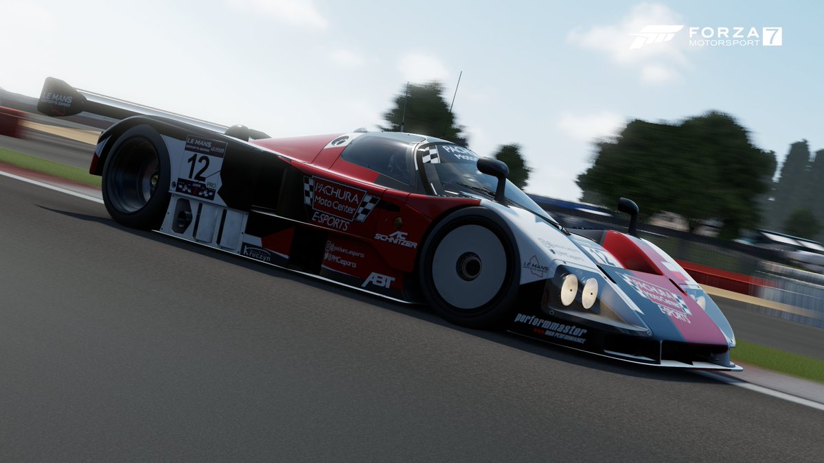 PMCesports's tweet photo. Our new weapon for next round of @lemansesports 💪🏁 keep fingers crossed 🤞
#gogopmc #24h #lemansesports #fight #for #final https://t.co/ZvKgbbTSbZ
