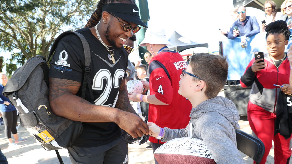 makeawishohkyin's tweet photo. This weekend, wish kid Ryder had his wish to attend the @NFL 2020 #ProBowl granted! In addition to attending the Pro Bowl game, he had the experience of a lifetime meeting his favorite players at the AFC &amp; NFC practices &amp; exploring the ESPN Wide World of Sports. @MakeAWish https://t.co/TpZxuBLKpA
