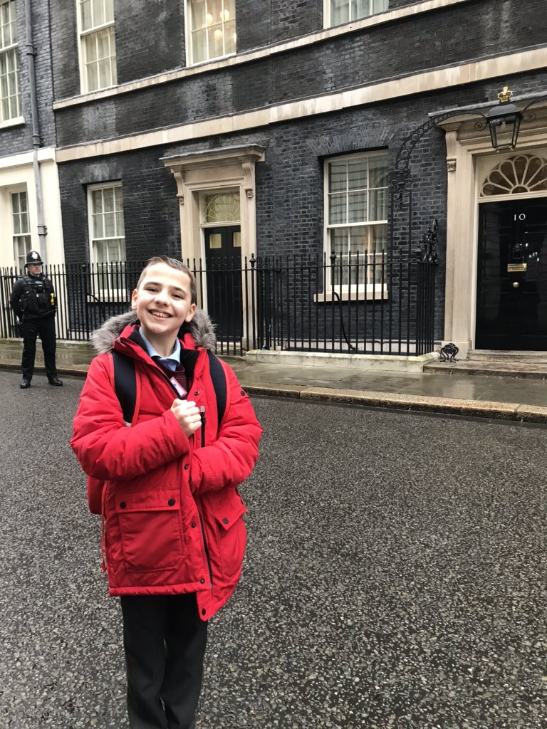 rlhughesAIM's tweet photo. We loved meeting the PM this afternoon, he promised an extra 14 billion for school (I means schools😂😂) 🇬🇧🇬🇧 https://t.co/KRbnr7Uucg