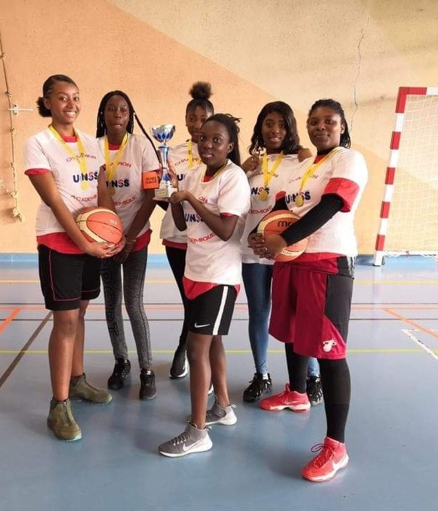 Bravo aux filles du LP Sabatier de Bobigny qui sont championnes d'académie de Basket 3x3.
