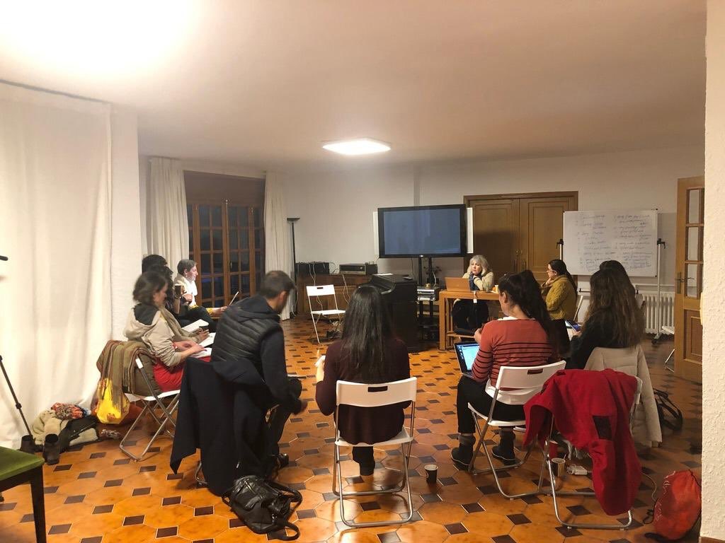 AgrupArteMAP's tweet photo. El pasado fin de semana 18 y 19 de Enero , tuvimos el placer de realizar el 2 taller con Cheryl Dileo , dentro del curso de Especialización de Musicoterapia y Medicina. https://t.co/CqwU8NgOde