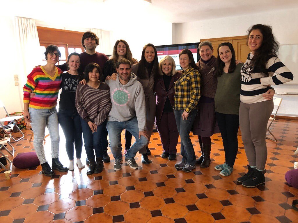 AgrupArteMAP's tweet photo. El pasado fin de semana 18 y 19 de Enero , tuvimos el placer de realizar el 2 taller con Cheryl Dileo , dentro del curso de Especialización de Musicoterapia y Medicina. https://t.co/CqwU8NgOde