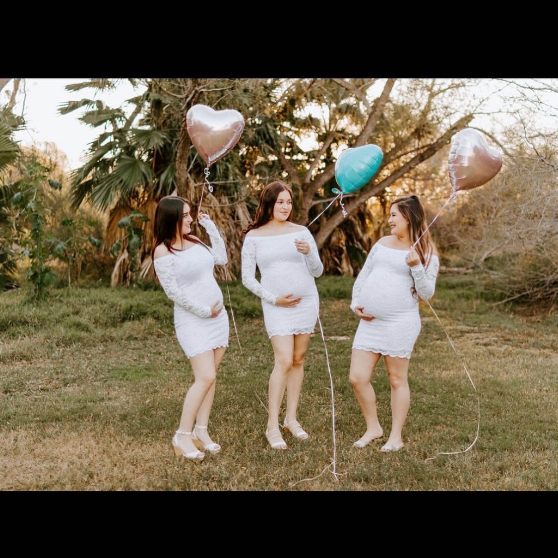 Rhi_Marie17's tweet image. Sharing my pregnancy with my two sisters has by far been the greatest experience ever. Our babies will be able to grow up together like we did 💖💖💙 #Pregnantsisters