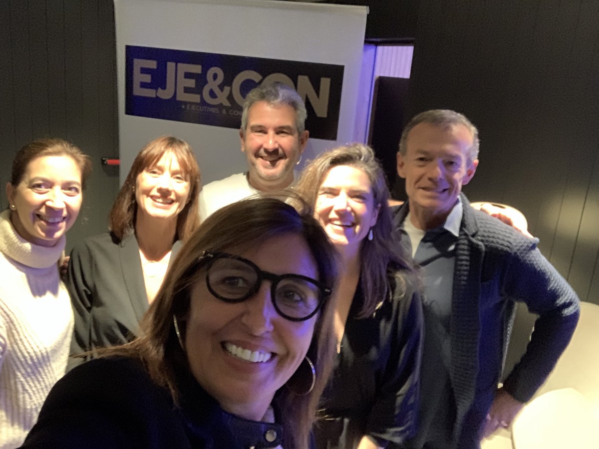 montse_barcelo's tweet photo. Hoy nuestro nuevo socio  @ArnaldoMuoz5 compartiendo su experiencia en Ejecutivos del futuro LUJAZO #EjeConBarcelona #EngaMen #ExecutivesForFuture @AsocEyC @nathaliedetry @ElenaFloresGuri @Estrell67715016 @GemmaSiso @Cucaxx @txellripoll @Nus17_BCN @Agatagg https://t.co/t1U09fzRcl