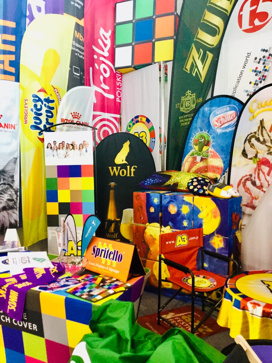 Motive aus dem 3D-Drucker, Leuchtreklamen, Werbeartikel - das alles und noch vieles mehr gibt es auf den EXPO 4.0 Messen zu entdecken. 👍🤩 Der 1. Tag der #wetec, @TecStyleVisions &amp; #GiveADays ist erfolgreich geschafft! 💪