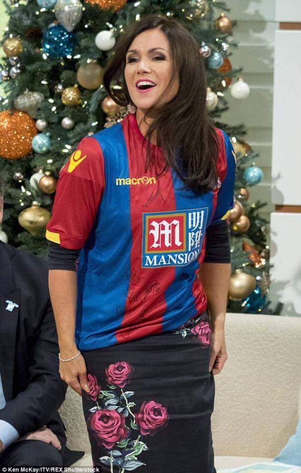 editorshots's tweet photo. Susanna reid 🔥🔥🔥 https://t.co/bgGRENNPoW