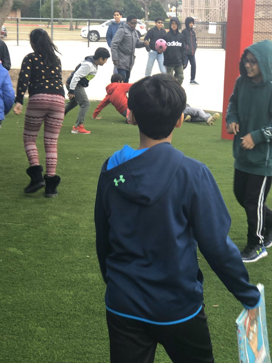 Michele Hearn tweet media