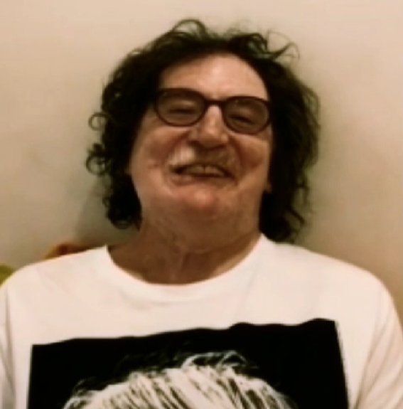 modoonweb's tweet photo. {Noticias #ModoOn}
Charly García suspende su participación en Cosquín Rock 2020, tras haber sufrido una caída doméstica que resintió su fractura de cadera. https://t.co/paS2CySpMt