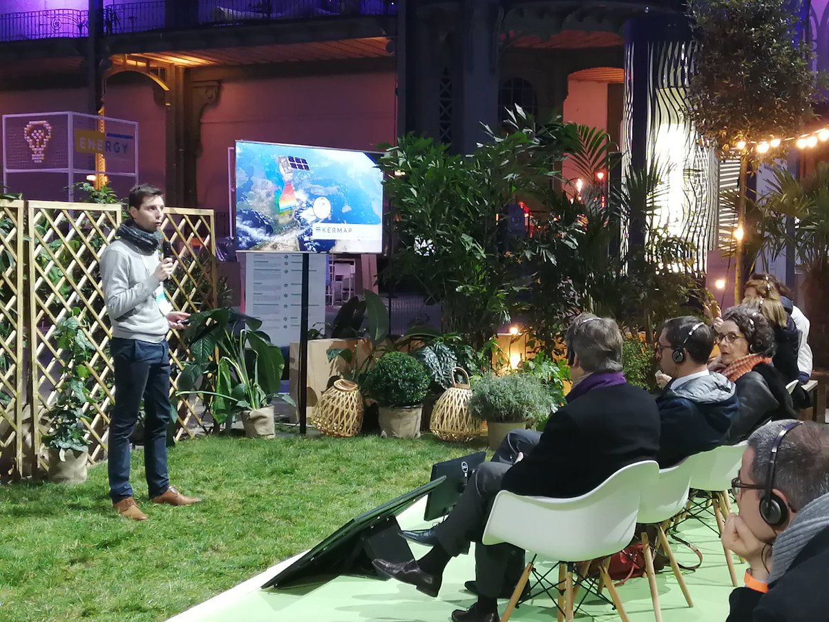 🕐 En direct des voeux du C3D : découvrez 5 projets d’#innovation à impact et comprenons ensemble comment elles répondent à ces problématiques avec <a href="/Neolithe_FR/">Néolithe</a>, <a href="/BenoitBailliart/">Bailliart Benoit</a> pour SolarCamp, @Loop_France, <a href="/WeNow_VM/">Valérie Mas</a> et <a href="/kermap_info/">KERMAP</a>. #DirDD