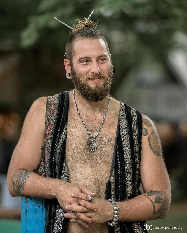 Brett_Cox's tweet photo. Shot this at @thesrfestival.
. . . .
.
.
.
#renfest #Renaissancefaire #renaissancefestival #portraitphotography #renaissancecosplay #cosplay #renaissance #faire #srfestival #portraits #portraitmood #portraitPage #portraiture #portraitphotographer #portra… https://t.co/ulM8zTnNls https://t.co/S6oq72dy7f