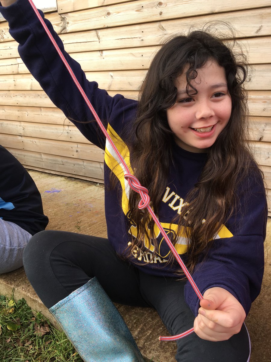 Willowbrook_Exe's tweet photo. Year 6 learning how to whittle sticks safely and how to tie different knots #outdooorlearning #survival @DevonWildlife https://t.co/zUVpHGNcIN