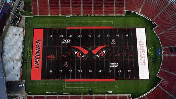 Blessed To Say I Have Received An Offer From The University Of Cincinnati🔴⚫️