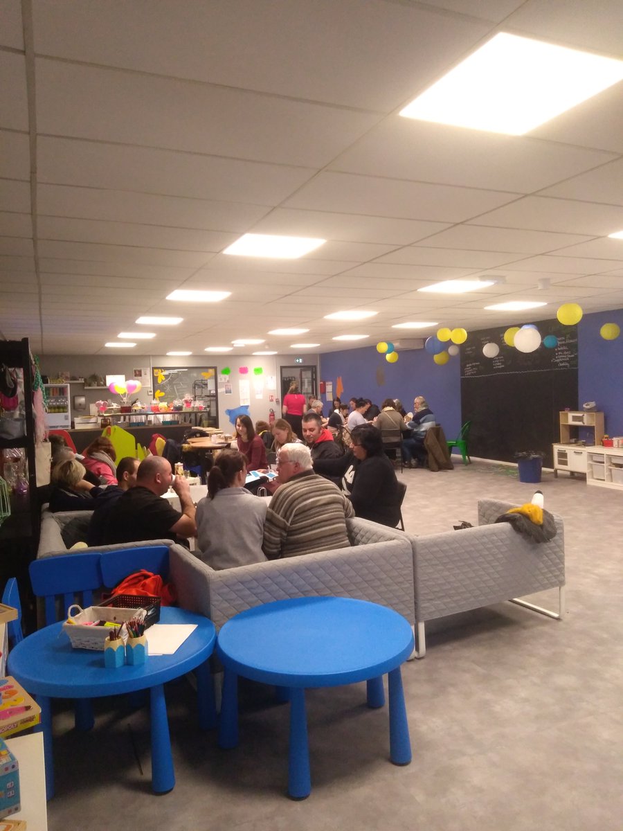 corinnelh71's tweet photo. #PromotionSante #IrepsBFC #precarite #joie #creativite #participation #solidarite #jeudiphoto #Sante https://t.co/7ZKDQomgpL